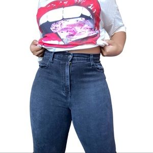 Black high waisted jeans with knee cut outs 🤩